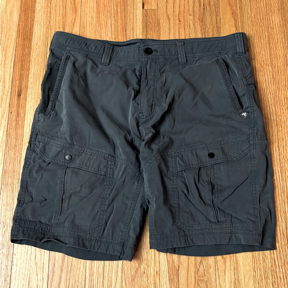 Men’s Eddie Bauer Cargo Shorts